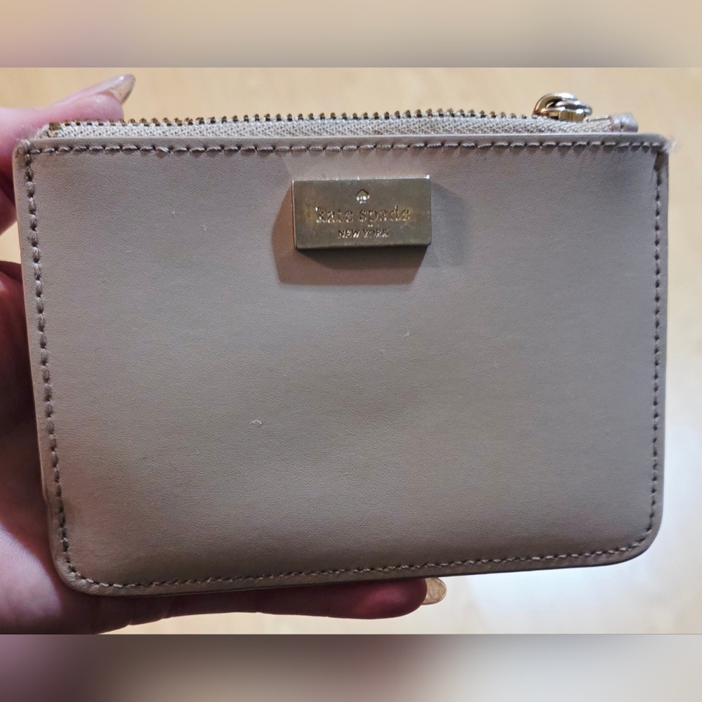 Kate Spade Tan Credit Card Holder Wallet Keychain 5x3.5"